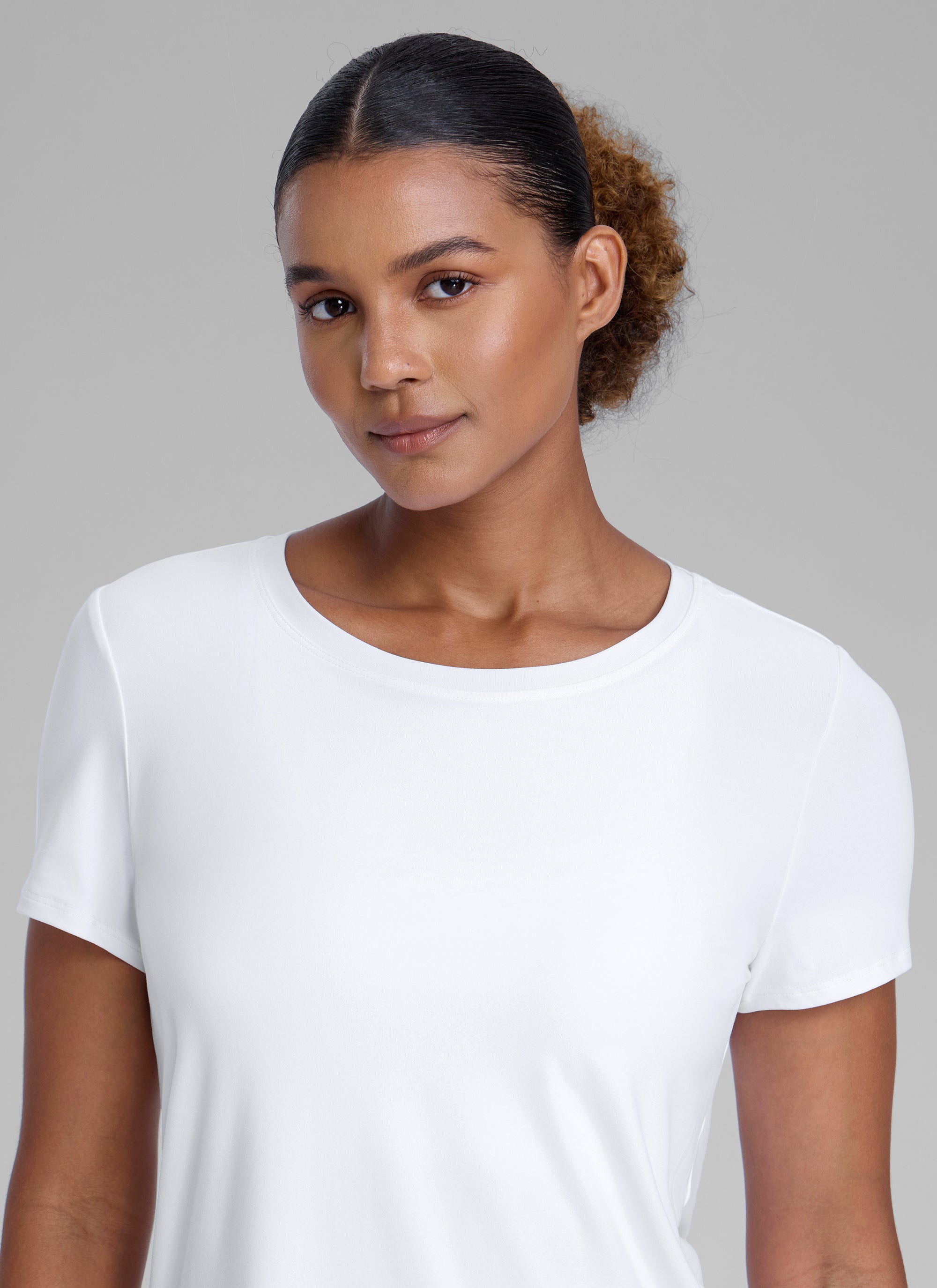 CRZ YOGA Women's Workout Lightweight Crewneck Short Sleeves Side Slit White