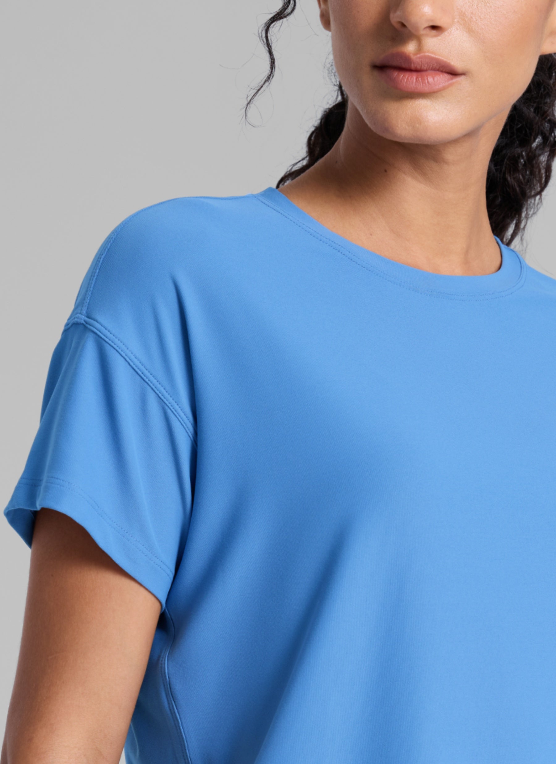 CRZ YOGA Women Cloudweight High Crew Neck Lightweight Loose Short Sleeve Party Blue