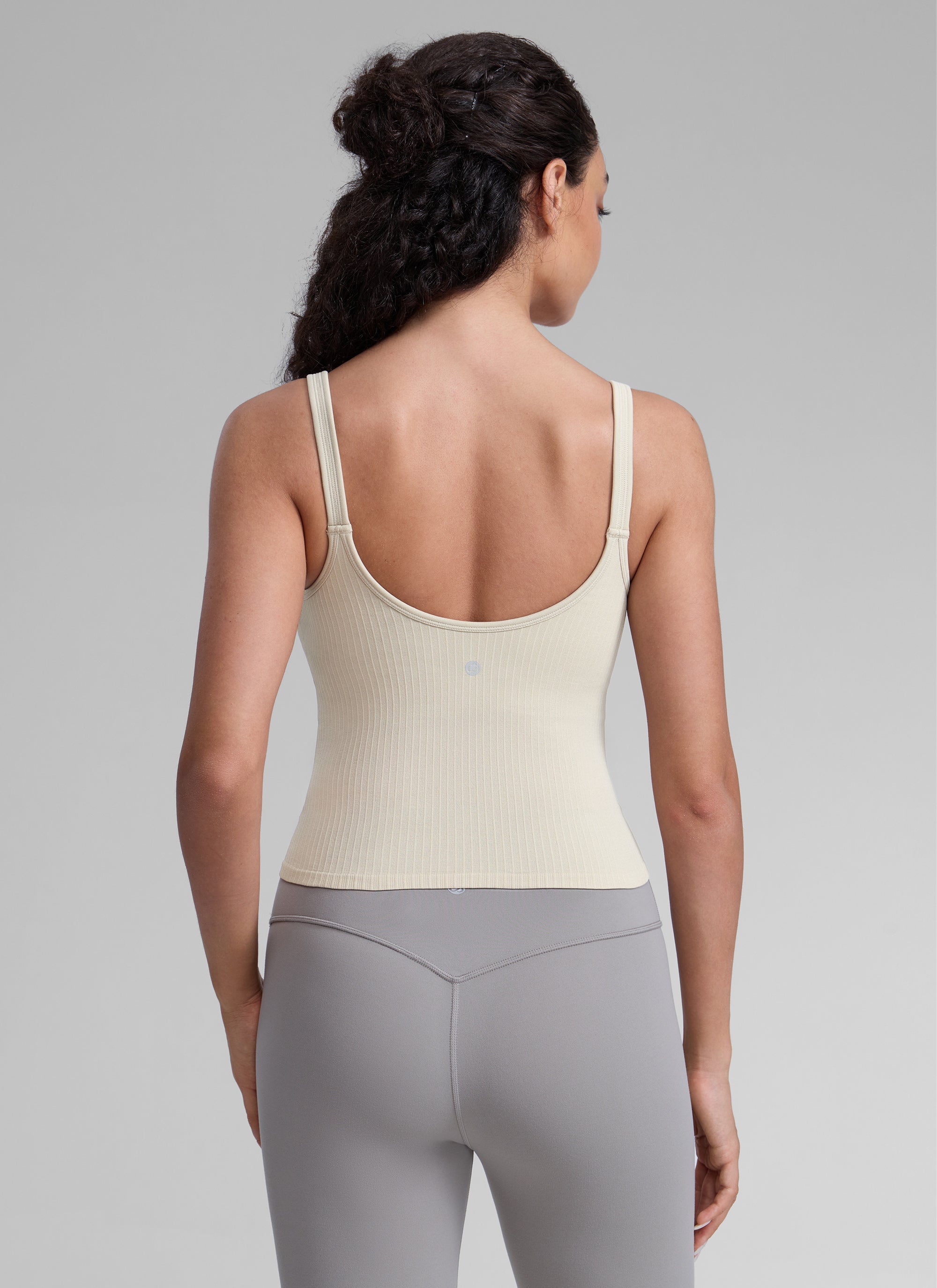 CRZ YOGA Women's Yoga Training Seamless Padded U Back Sports Bra Mojave Tan