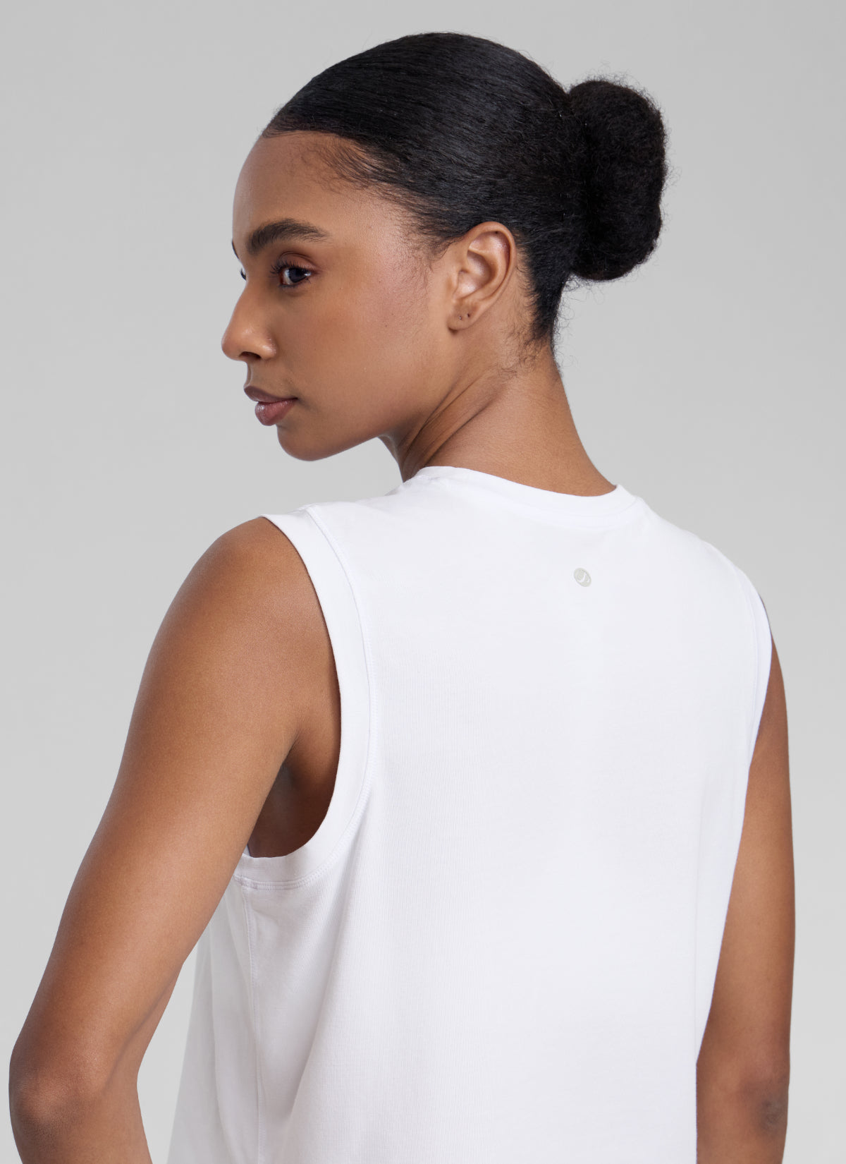 CRZ YOGA Women Workout Casual Poly Cotton-Blend Muscle Tank Quick Dry White