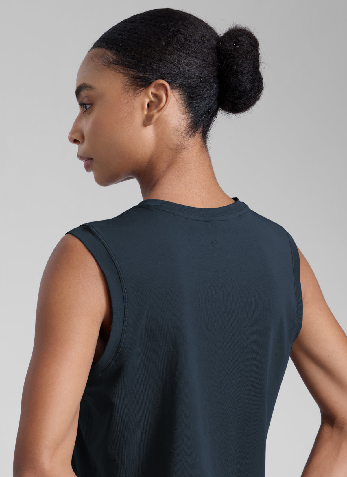 CRZ YOGA Women Workout Casual Poly Cotton-Blend Muscle Tank Quick Dry True Navy