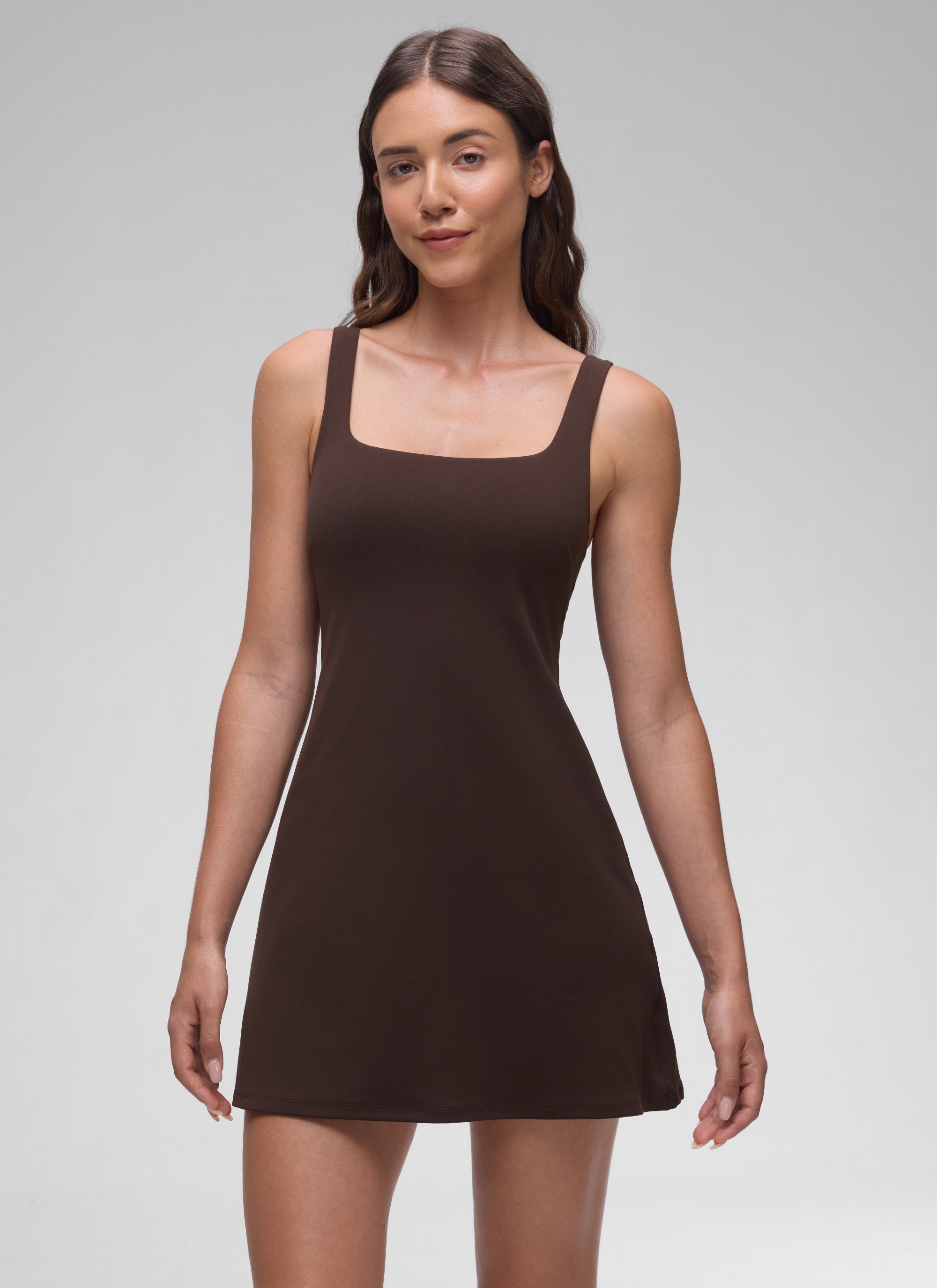 CRZ YOGA Women Butterluxe Square Neck Shelf Bra Tennis Dresses A line Hot Fudge Brown @model_info:Malisa