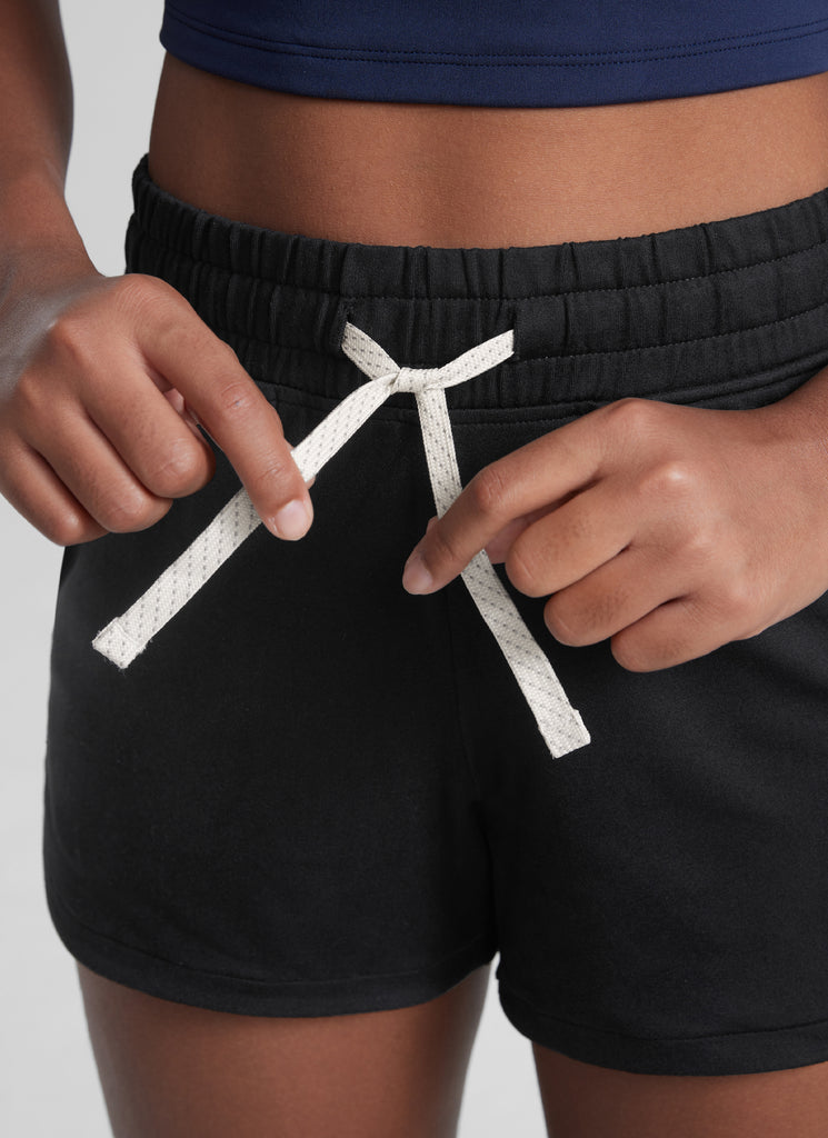 CRZ YOGA Girls Dolphin with Drawstring Pockets Sweat Shorts Black