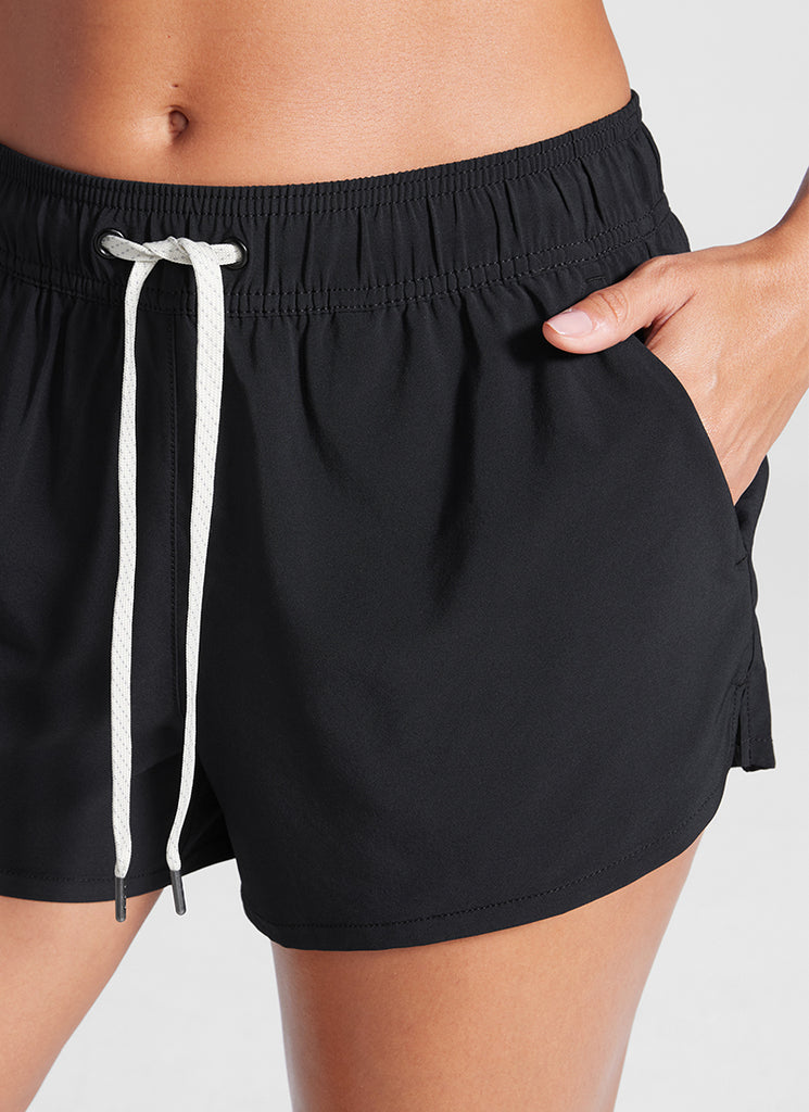 CRZ YOGA Women Mid Waisted Swim Shorts Side Splits Liner Pockets 3" Black