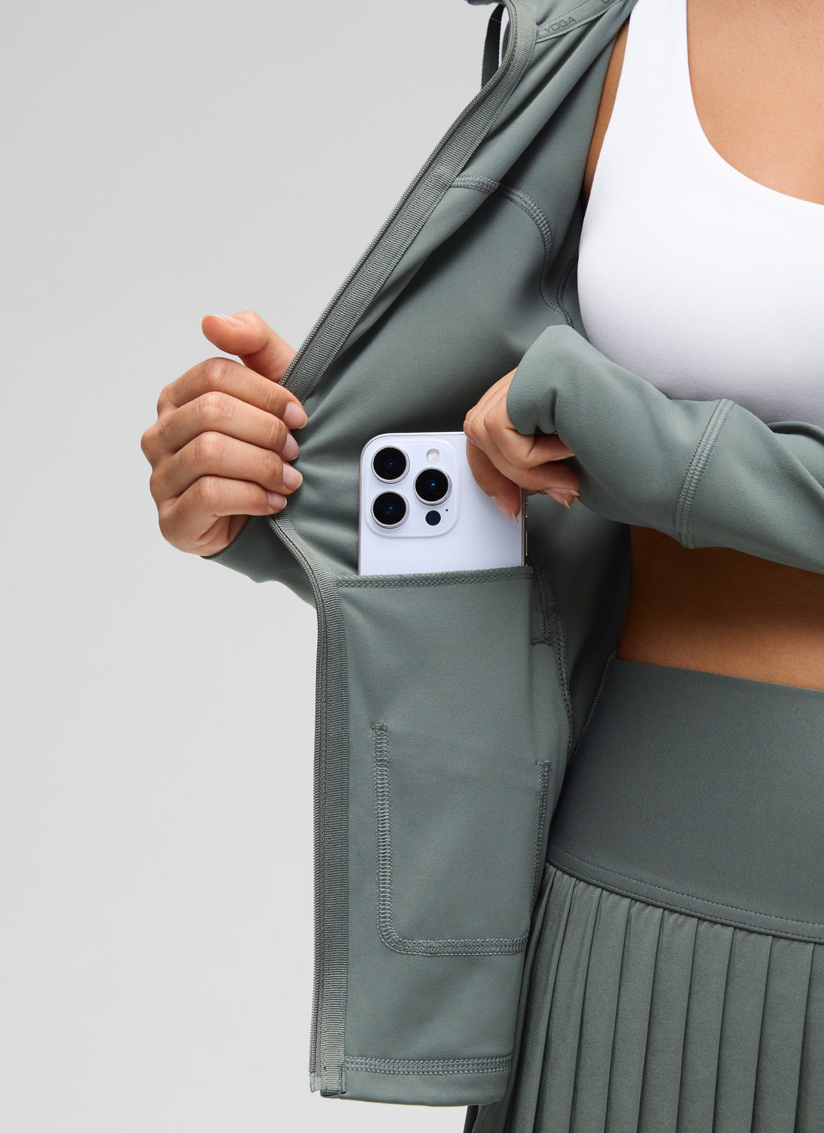 CRZ YOGA Women's Butterluxe Slim Fit Pocket Outerwear Full Zip Hoodies Grey Sage @model_info:Liss