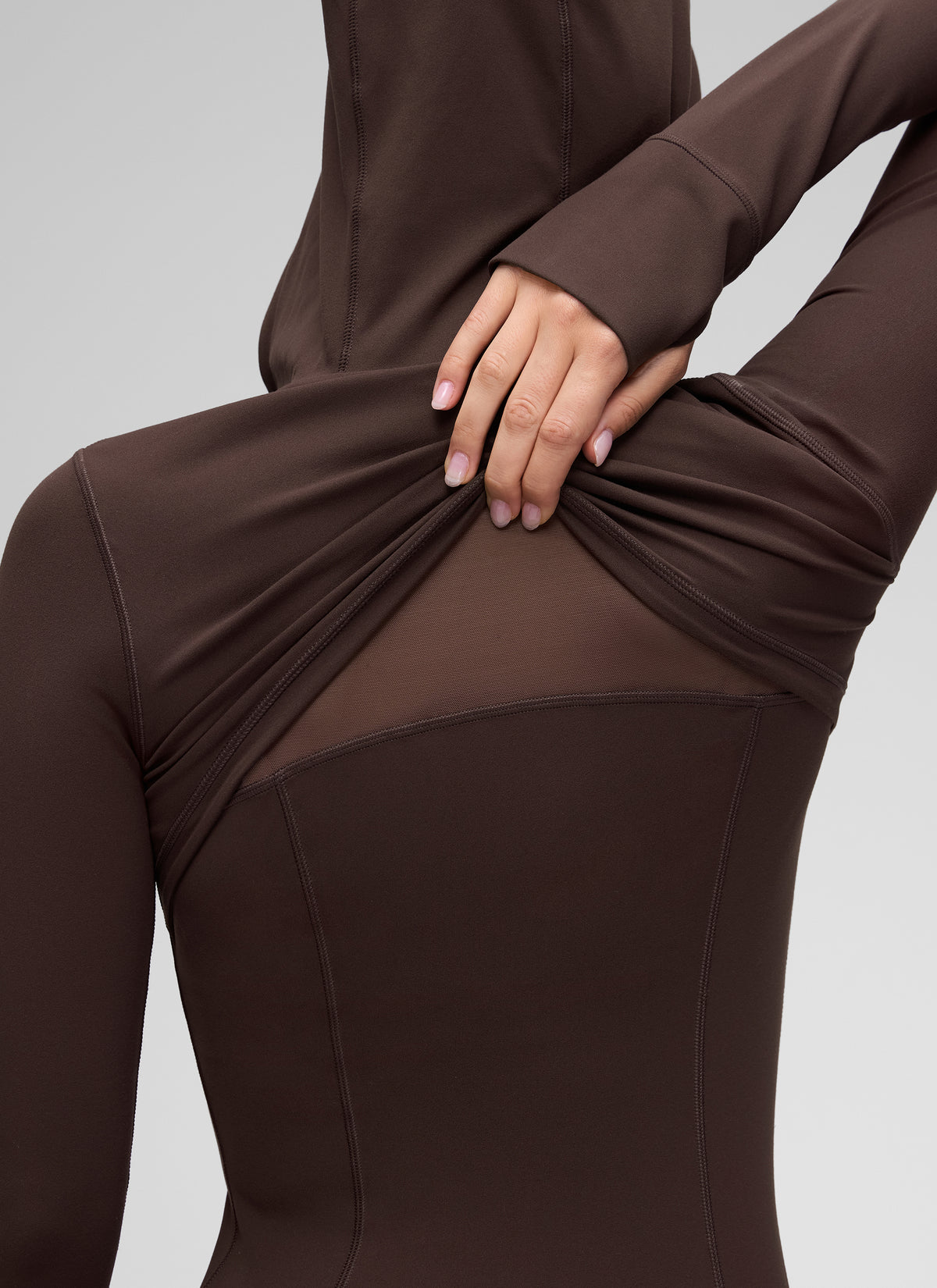 CRZ YOGA Women's Butterluxe Slim Fit Pocket Outerwear Full Zip Hoodies Hot Fudge Brown @model_info:Anna