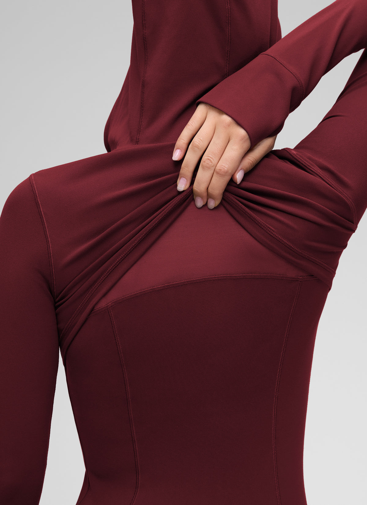 CRZ YOGA Women's Butterluxe Slim Fit Pocket Outerwear Full Zip Hoodies Red Merlot @model_info:Anna