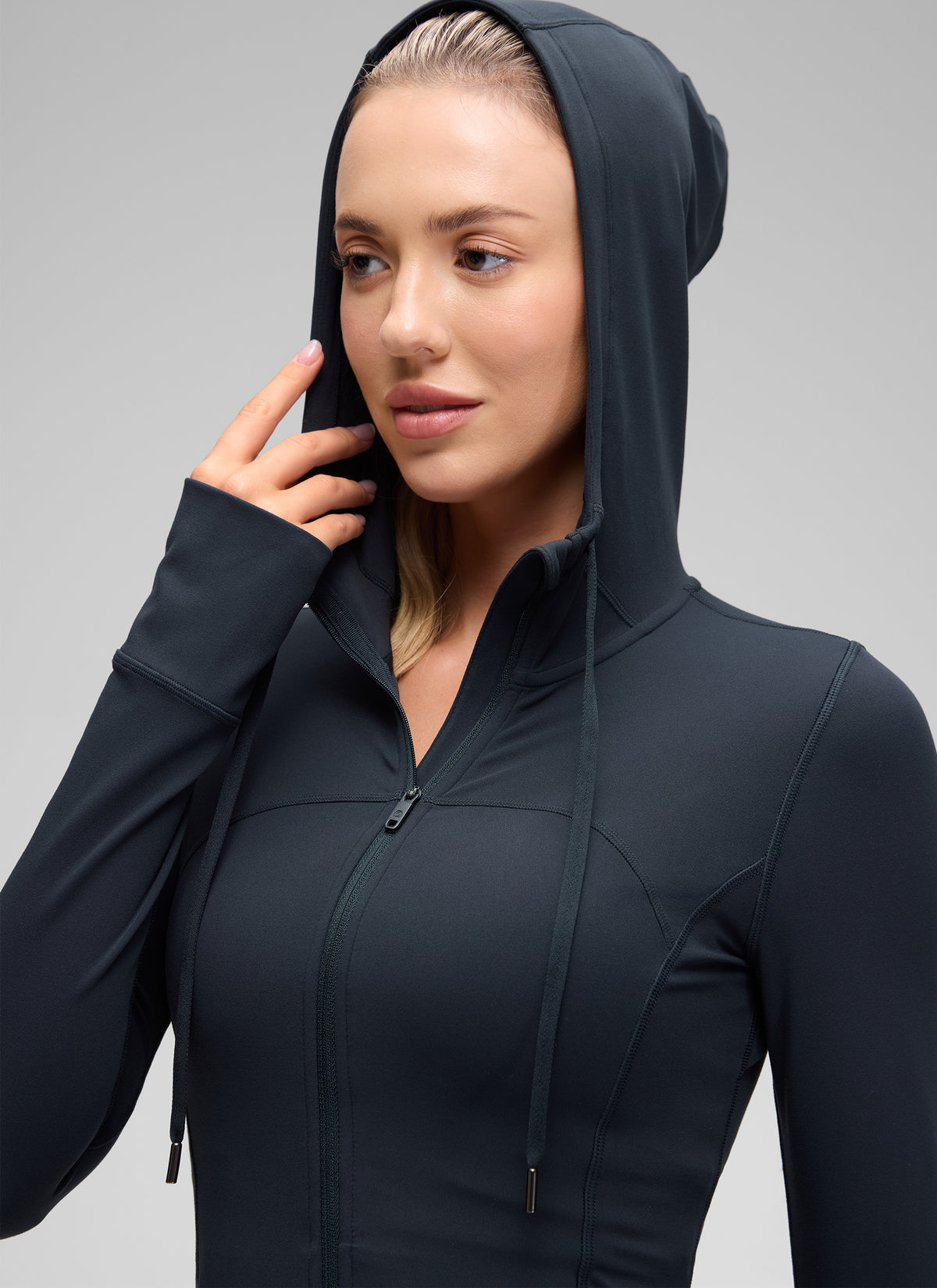CRZ YOGA Women's Butterluxe Slim Fit Pocket Outerwear Full Zip Hoodies True Navy @model_info:Anna