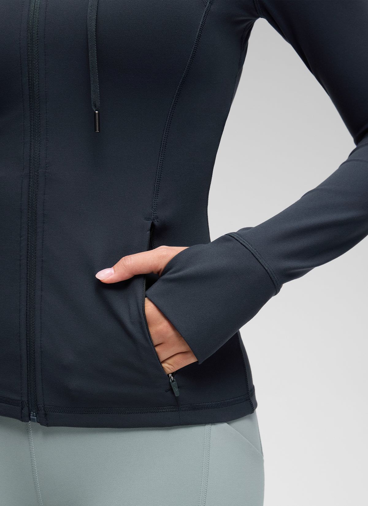 CRZ YOGA Women's Butterluxe Slim Fit Pocket Outerwear Full Zip Hoodies True Navy @model_info:Anna