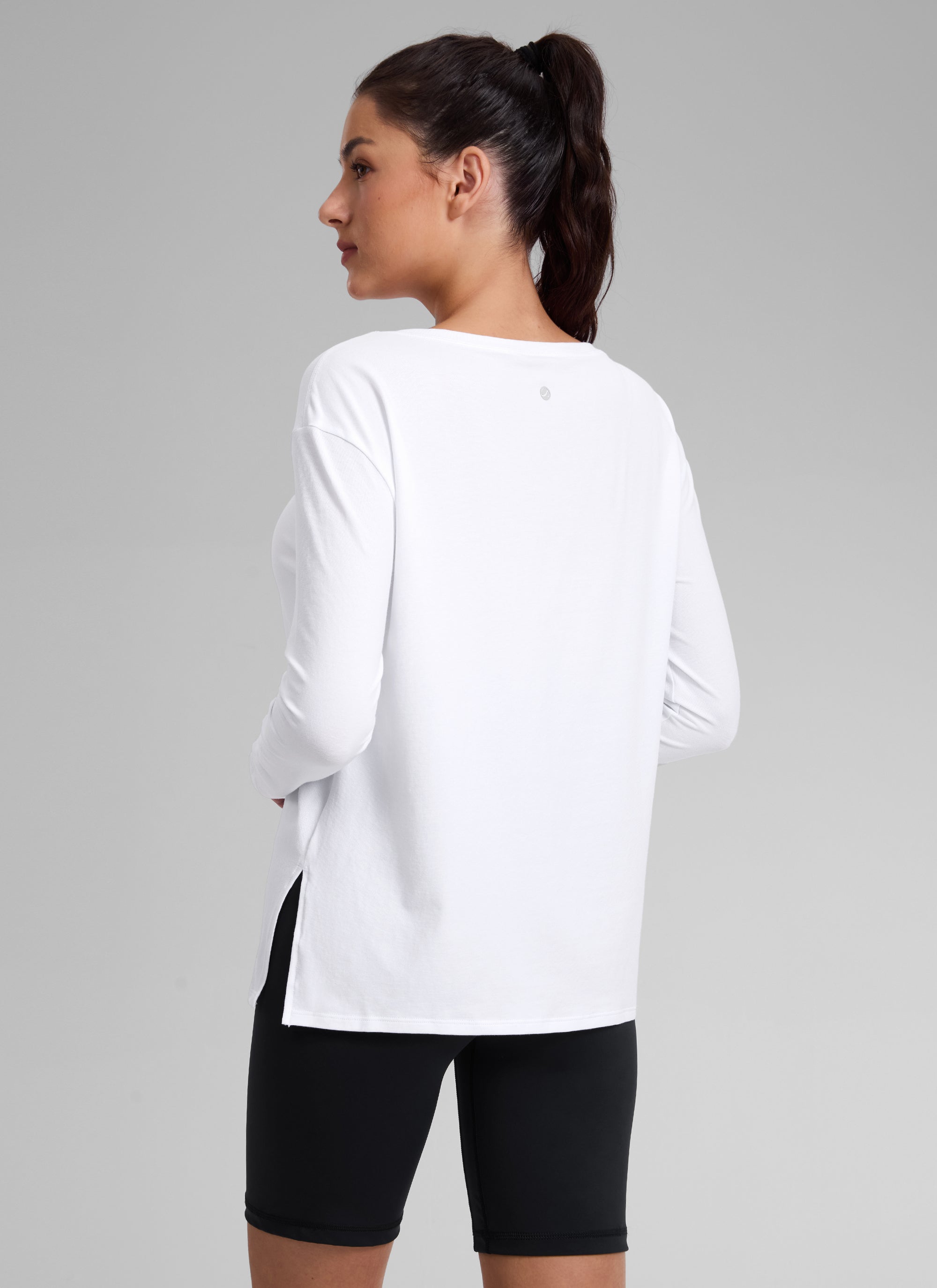 CRZ YOGA Women's Workout Boat Neck Hip Length Relaxed Fit Long Sleeves White