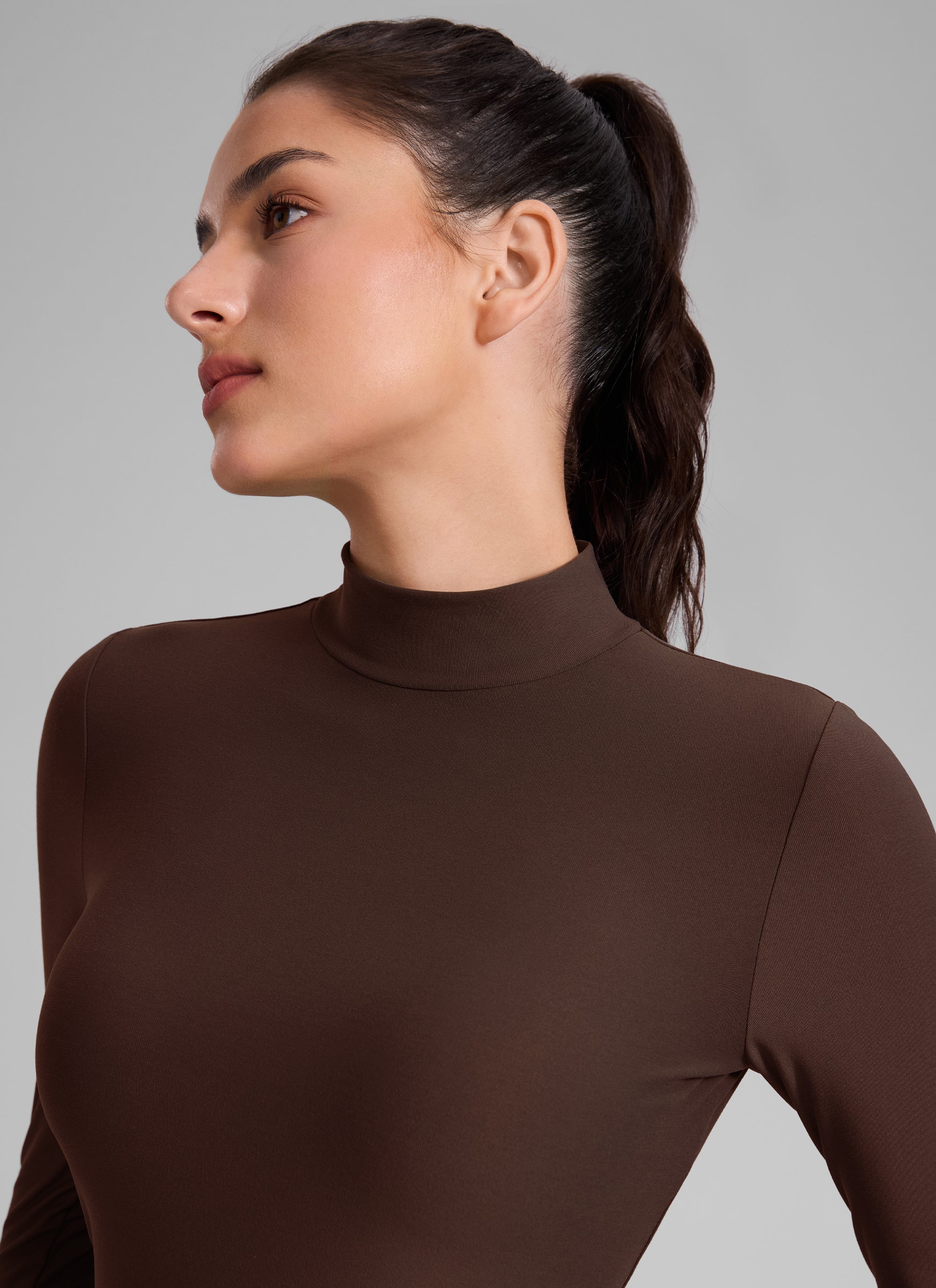 CRZ YOGA Women's Cloudweight Workout Mock Neck Hip Length Long Sleeves Coffee Brown