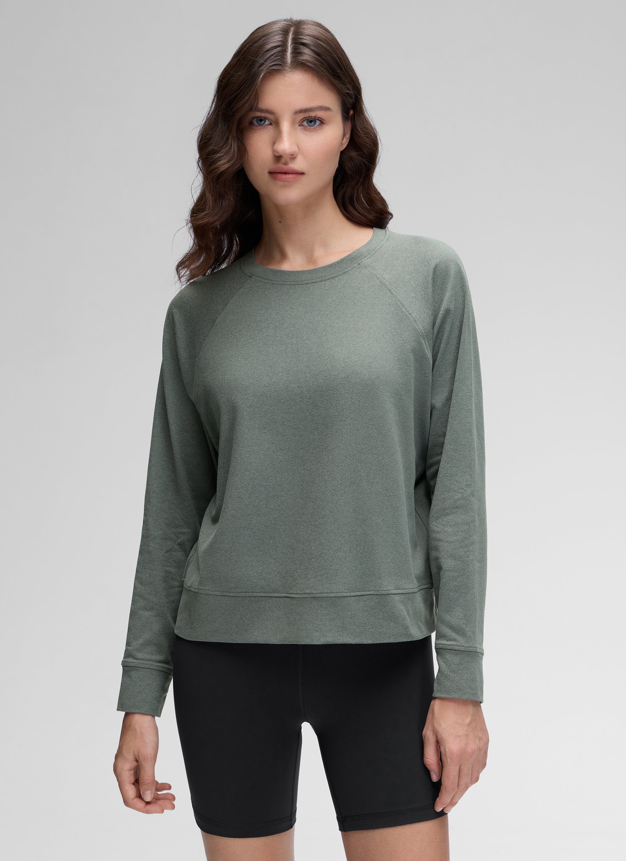 CRZ YOGA Women Casual Lightweight Relaxed Fit Long Sleeves Crew Neck Mojave Tan