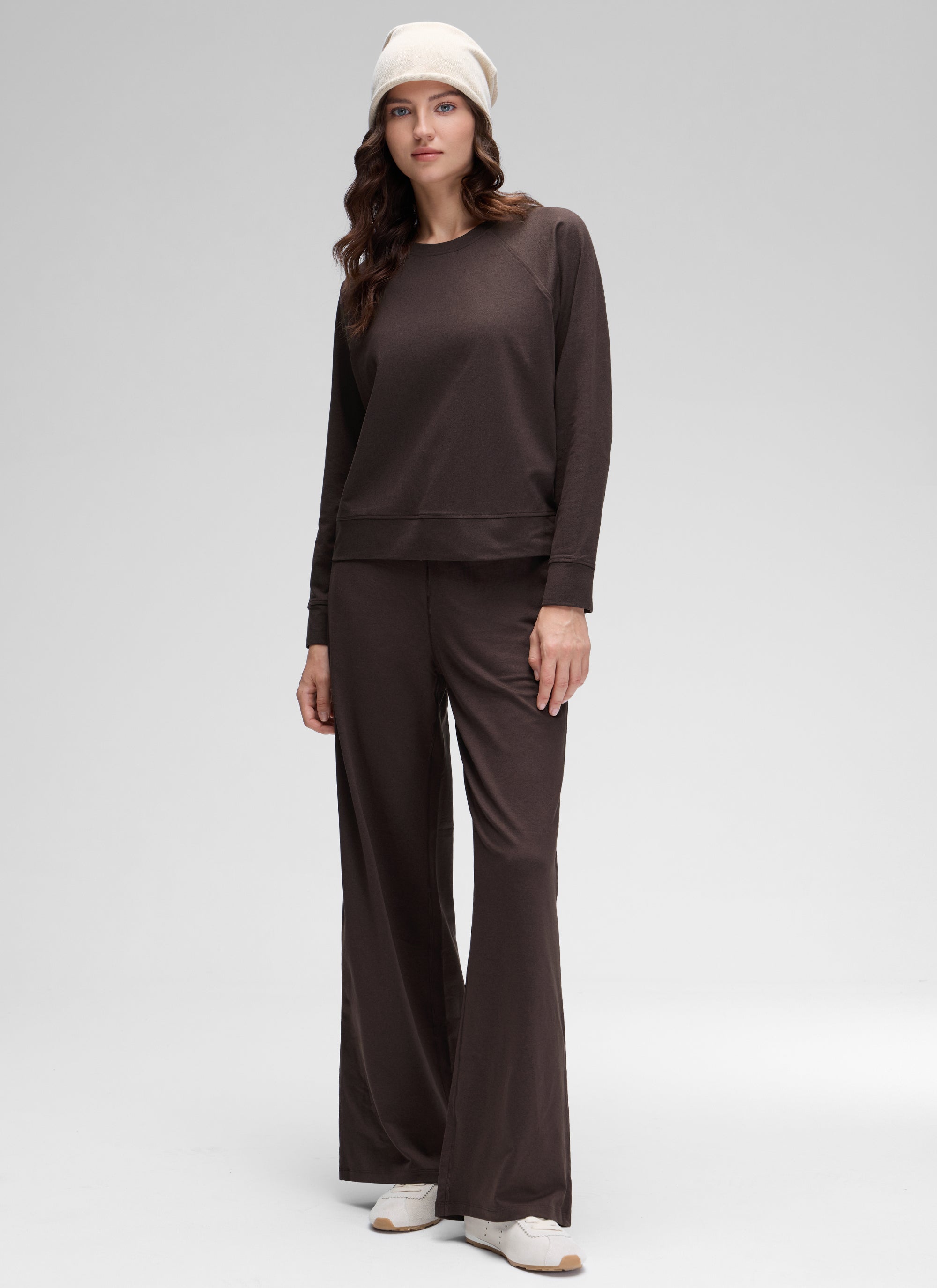 CRZ YOGA Women Casual Lightweight Relaxed Fit Long Sleeves Crew Neck Hot Fudge Brown