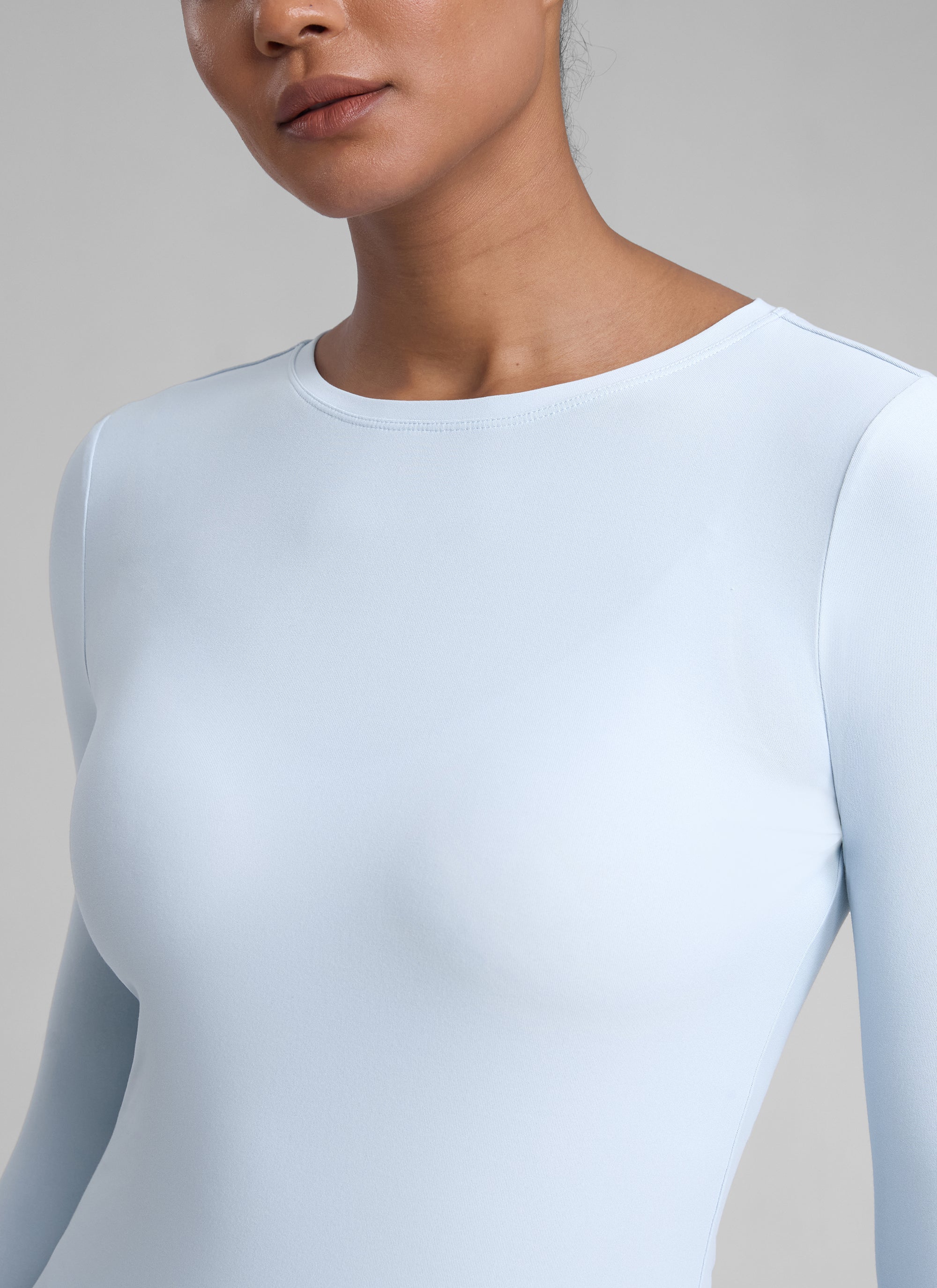 CRZYOGA Women's Cloudweight Workout Crewneck Long Sleeve Thumb Hole Blue Linen