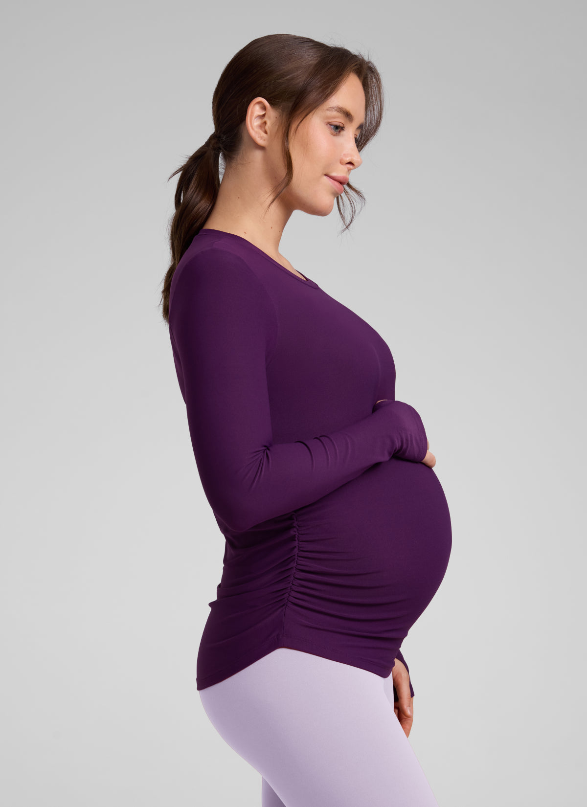 CRZ YOGA Women's Cloudweight Workout Crewneck Hip Length Long Sleeves Plum Magenta